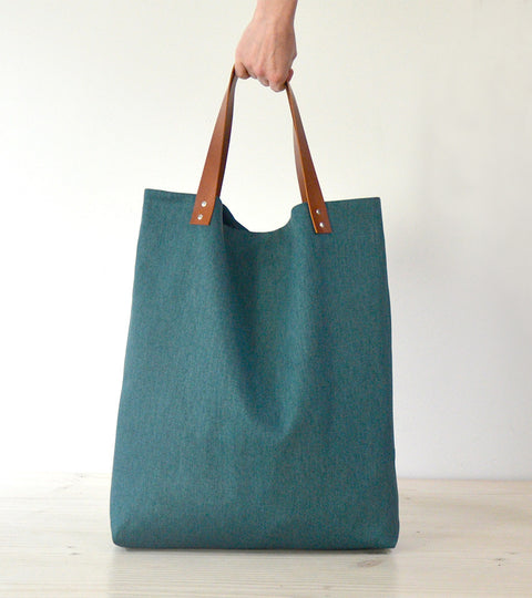 Hello Genoa Tote